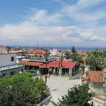 Case de vacanță Native Living Polychrono